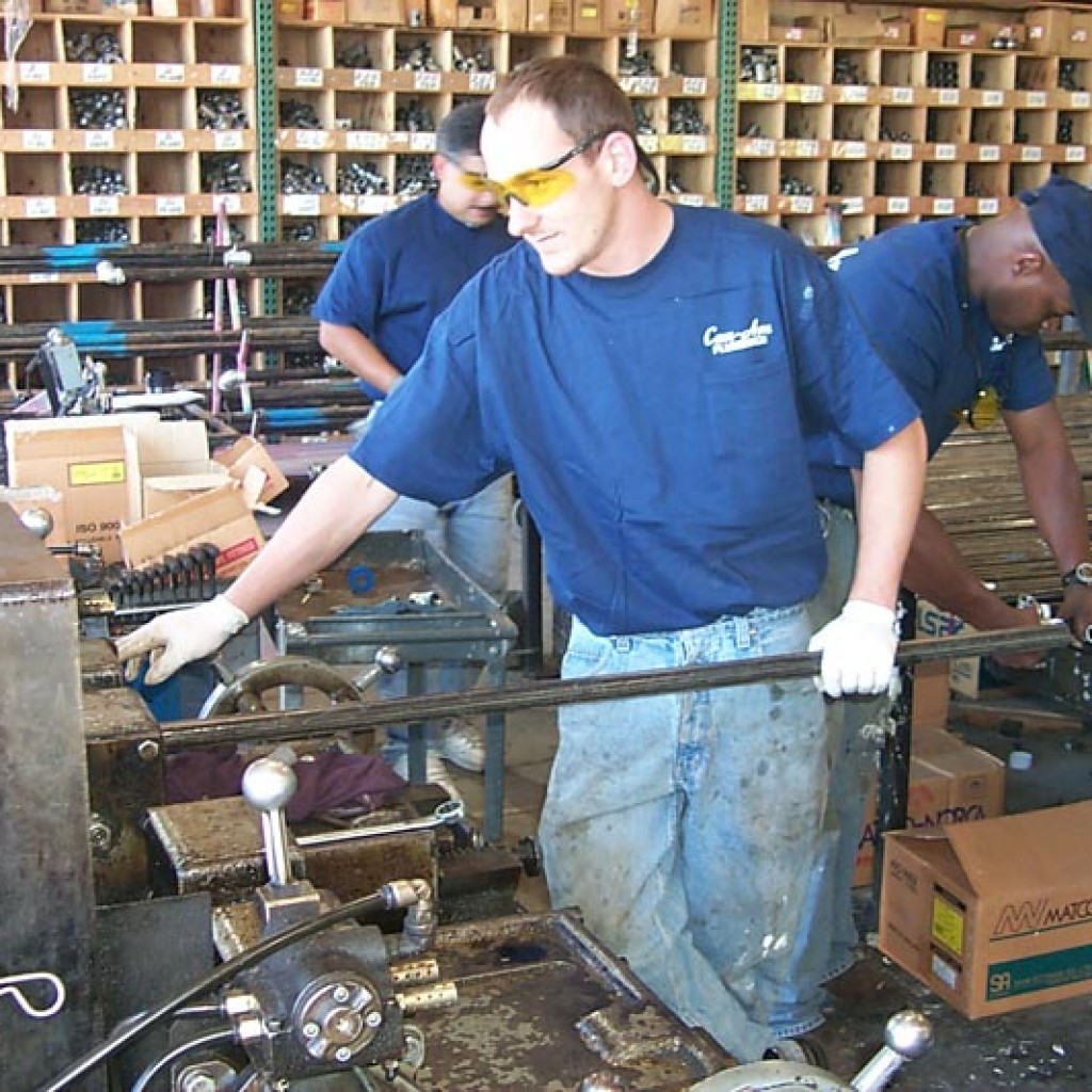 Can-Am Plumbing Technician Pre-fabrication threaded pipe